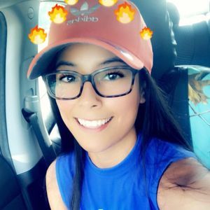 Meet your Posher, Daniela